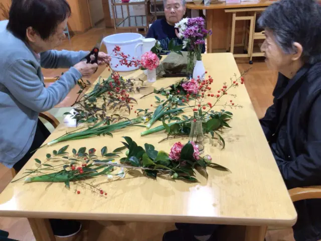 お正月のお花🎍おせち🍤女子会☺️