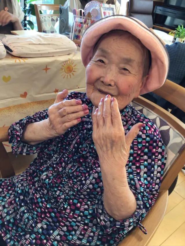 先日ゆといろカフェ🍰☕️がありました
同時に福祉ネイルも開催し、カフェを楽しまれた後にネイルをしてもらう事ができゆっくりと過ごされていました♪  #地域密着型特別養護老人ホーム
#ユニットケア推進センター