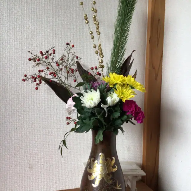 大晦日です。
2025年も残り9時間ほどですね。
各ユニット、お正月の準備が整いました✨
今年もご入居者、ご家族、地域の皆さまはじめ、たくさんの温かいご縁に恵まれた一年でした😊
ゆとりの郷の運営へのご協力、温かいお言葉に心から感謝しております。
支えてくださった全ての皆さま、本当にありがとうございました。
来年も皆さまの毎日が心地よく、穏やかでありますように🍀
どうぞよいお年をお迎えください。  　　　　　　　　　　　　　　　　ゆとりの郷　職員一同  #大晦日
#正月
#ユニットリーダー実地研修施設
#特別養護老人ホーム
#特別養護老人ホームゆとりの郷